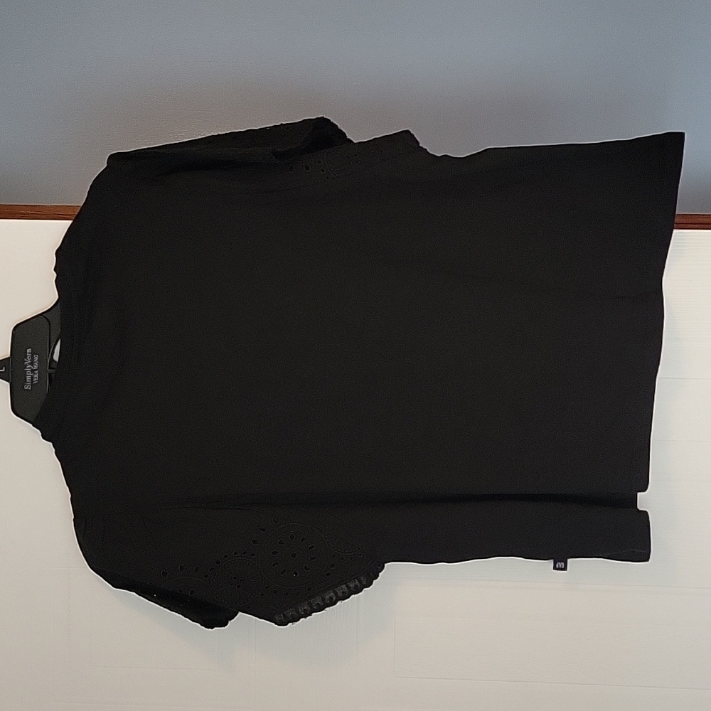🆕️ GAP Woman's Eyelet Sleeve Top Size Medium - Picture 5 of 11